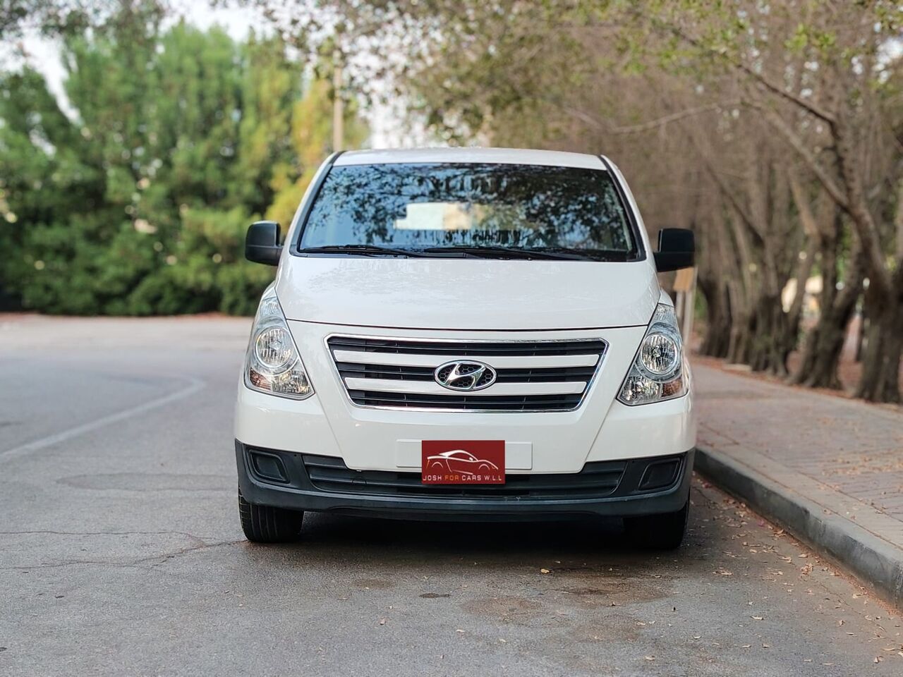 Manama, Vehicles, Cars & Trucks , BHD 1,  Hyundai H1,  2018,  Automatic,  179000 KM,   Cargo