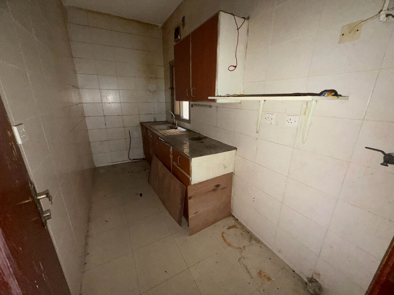 Salmaniya, Apartments, Flats, Houses & Villas, BHD 160/year,  2 BR,  2 Bedroom Flat For Rent Without Ewa