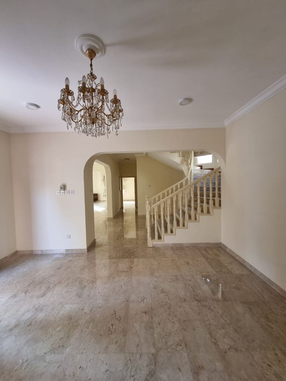 Mahooz, Villas, BHD 700,  £4BATHROOM Hall Kitchen Without Electricity Villa For Rent