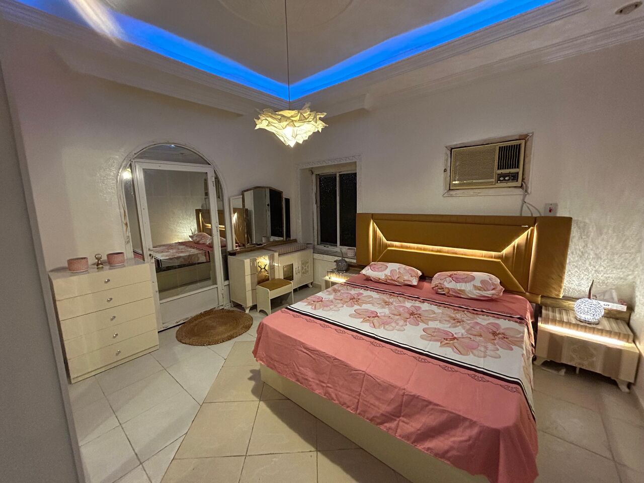 Al Rehab, Furniture, SAR 3500,  King Size Bed Set With Wardrobe, Chest Draw, Dressing Table And Bed Side Tables