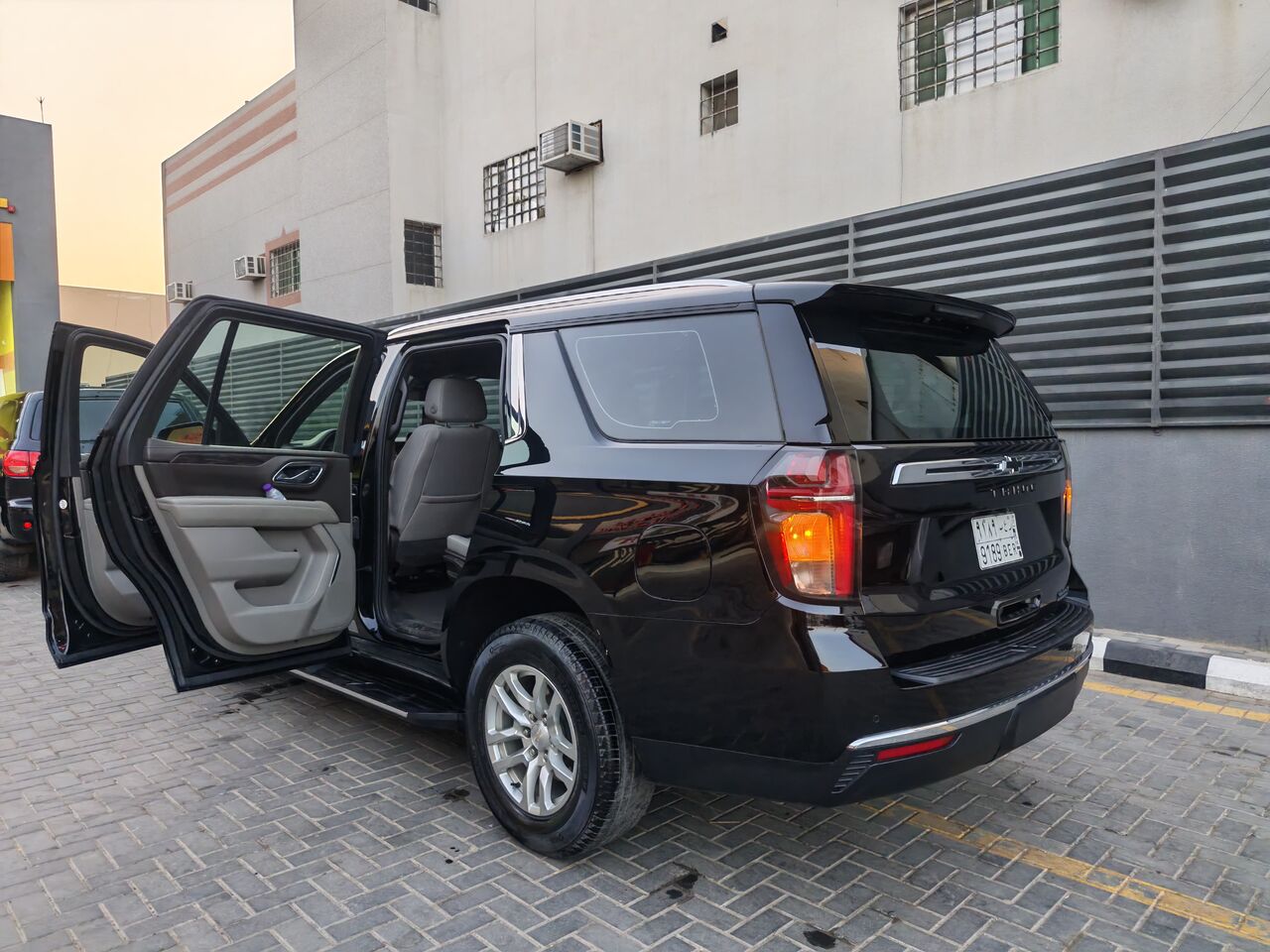 Riyadh, Vehicles, Cars & Trucks , SAR 150000,  Chevrolet Tahoe 2023,  2023,  Automatic,  65000 KM,   V8 65,000km Only