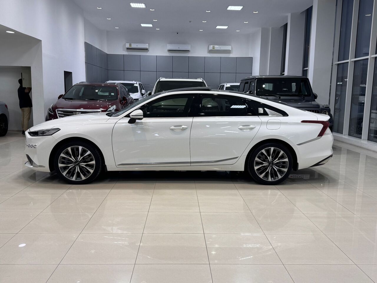Manama, Vehicles, Cars & Trucks , BHD 19900,  Kia K8,  2024,  Automatic,  14550 KM,   /  (White)
