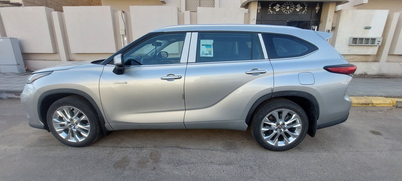 Tabuk City, Vehicles, Cars & Trucks , SAR 165000,  Toyota Highlander Hybrid Limited Edition (Top-End Version),  2023,  Automatic,  77681 KM,  FOR SALE: Toyota Highlander Hybrid Limited Edition (Top-End Version) &ndash;  Model