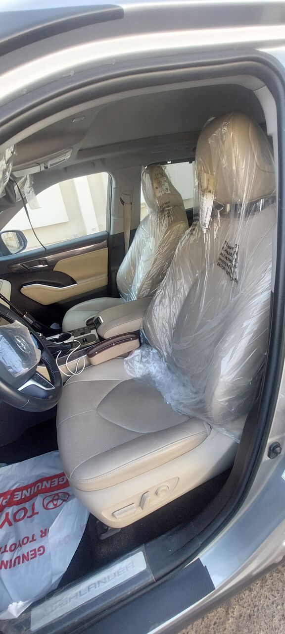 Tabuk City, Vehicles, Cars & Trucks , SAR 165000,  Toyota Highlander Hybrid Limited Edition (Top-End Version),  2023,  Automatic,  77681 KM,  FOR SALE: Toyota Highlander Hybrid Limited Edition (Top-End Version) &ndash;  Model