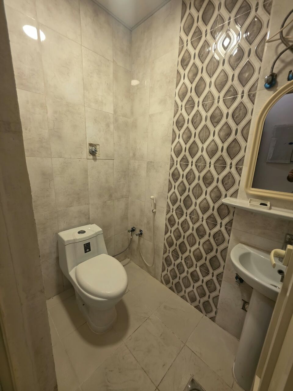Khobar, Apartments, Flats, Houses & Villas, SAR 1250/year,  2 BR,  Consists Of:-  2 Bedrooms, A Living Room 2 Washroom  Kitchen