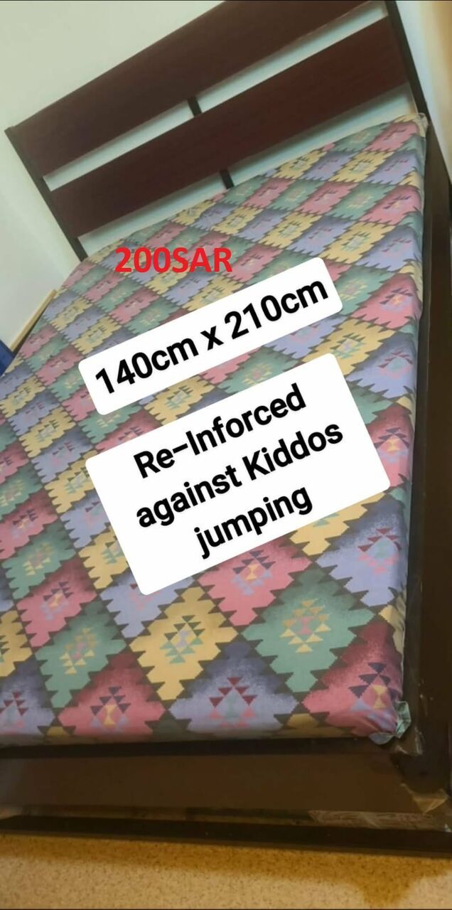 Mushrefah, Furniture, SAR 100,  SAR 100, Sale!!! In Good Condition! Pre-loved 50-inc TV And Bed Mattress With Frame!