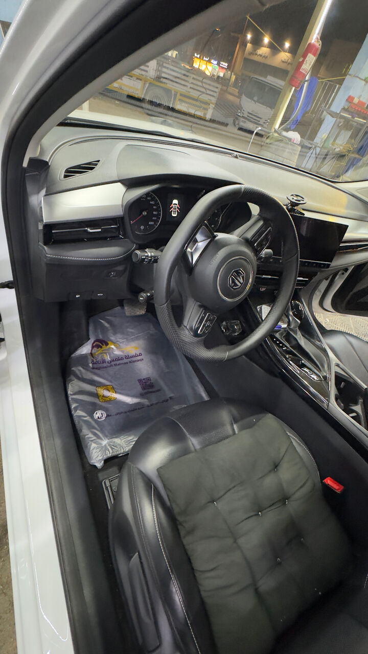 Dhahrat Laban, Vehicles, Cars & Trucks , SAR 11000,  MG 5,  2025,  Automatic,  47500 KM,  Car Sale