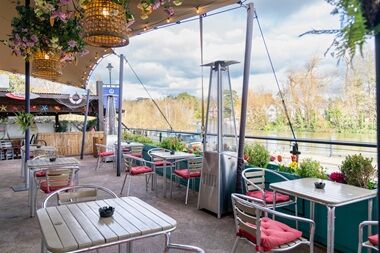 London, Travel, Bring Your Family And Eat With The River View At Restaurants On The River Thames