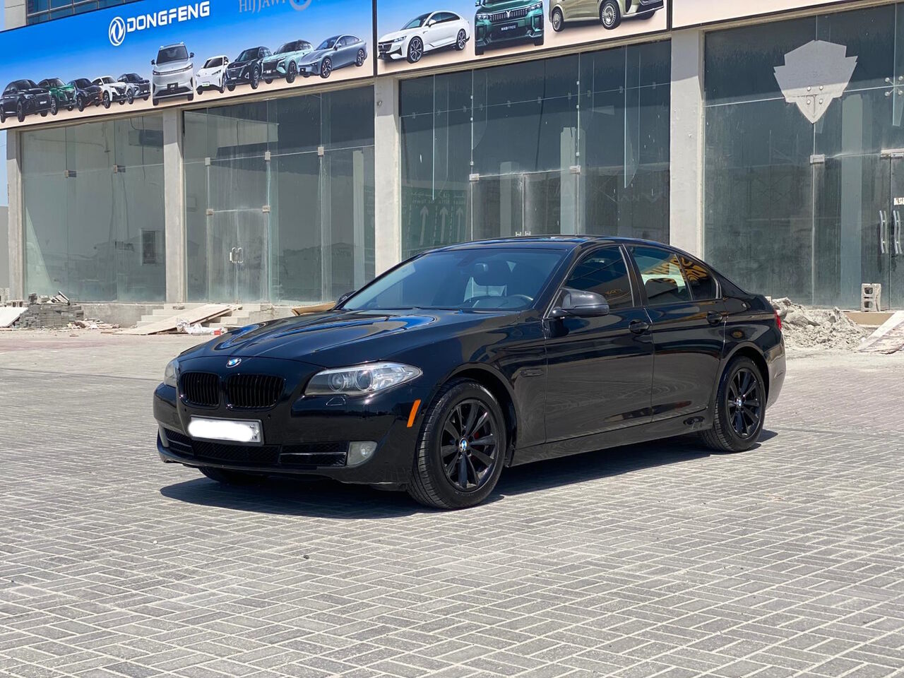 Manama, Vehicles, Cars & Trucks , BHD 2250,  BMW 528i,  2015,  Automatic,  163600 KM,    (Black)