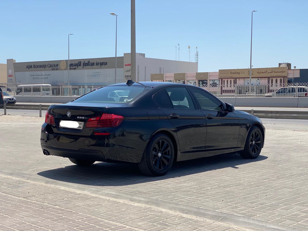 Manama, Vehicles, Cars & Trucks , BHD 2250,  BMW 528i,  2015,  Automatic,  163600 KM,    (Black)