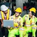 INDUSTRIAL UNIFORM SUPPLIERS & MANUFACTURERS IN DUBAI