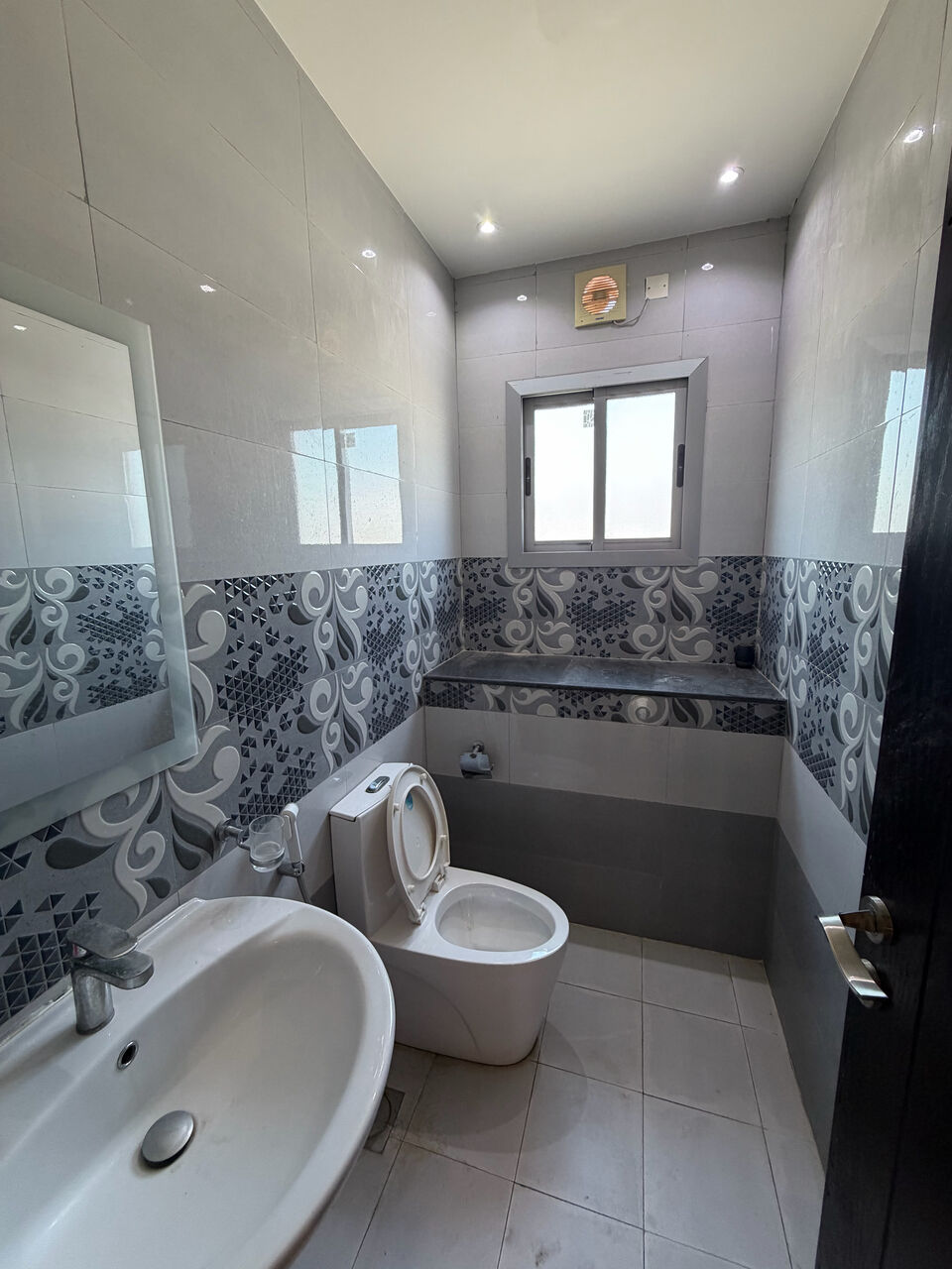 Tubli, Apartments, Flats, Houses & Villas, BHD 250/month,  2 BR,  🏠 SPACIOUS 2 BHK SEMI-FURNISHED FLAT FOR RENT