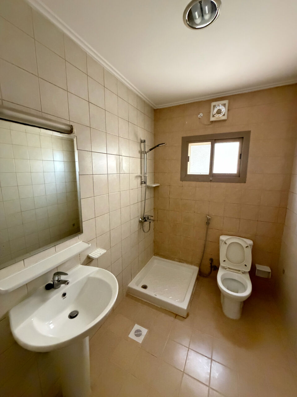 Tubli, Apartments, Flats, Houses & Villas, BHD 180/month,  Furnished,  2 BR,  🏠 AFFORDABLE 2 BHK UNFURNISHED FLAT FOR RENT 📍 Tubli – McDonald’s Area