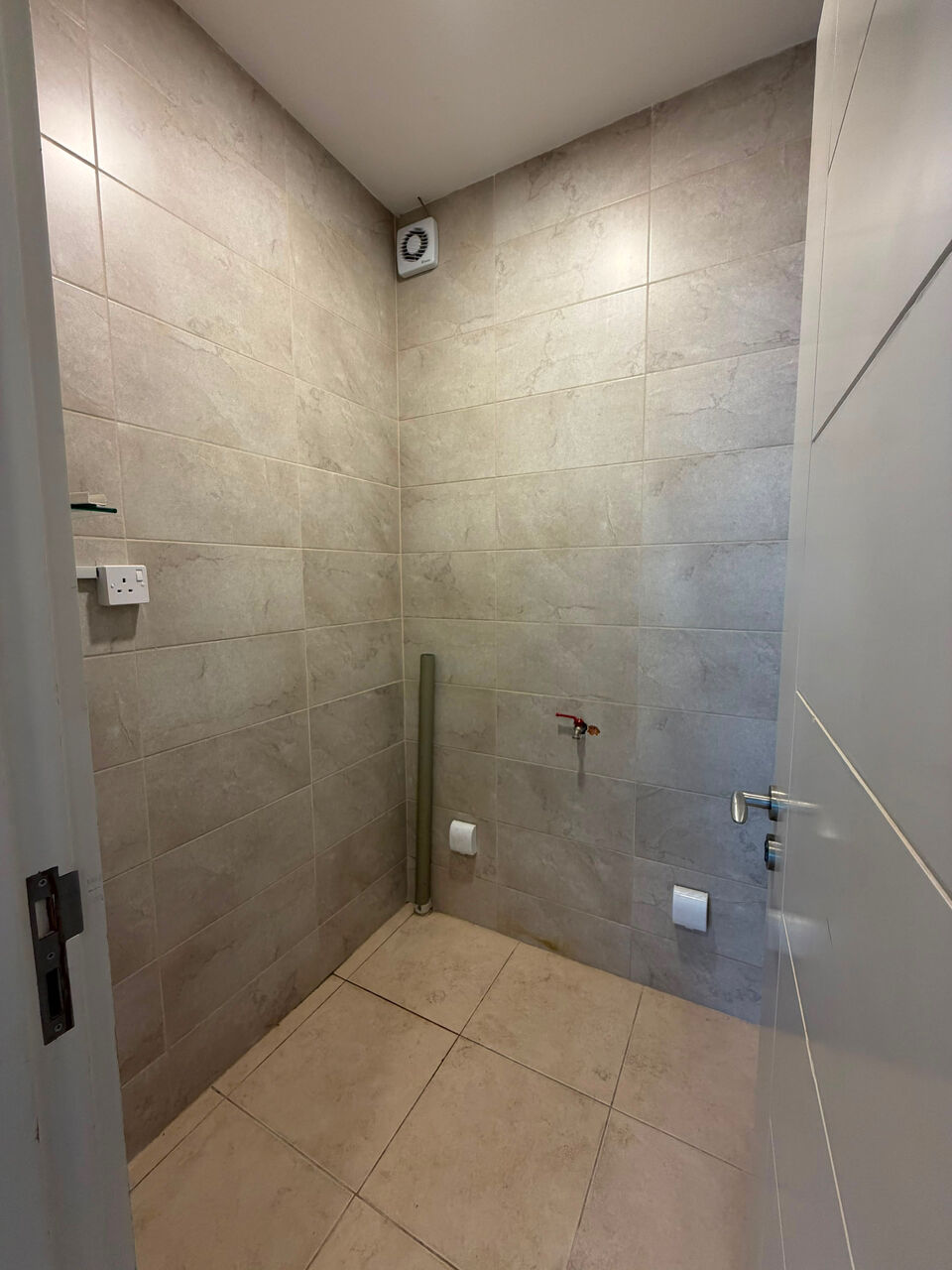 Tubli, Apartments, Flats, Houses & Villas, BHD 250/year,  Furnished,  3 BR,  3 Bedroom Semi Furnished Flat For Rent