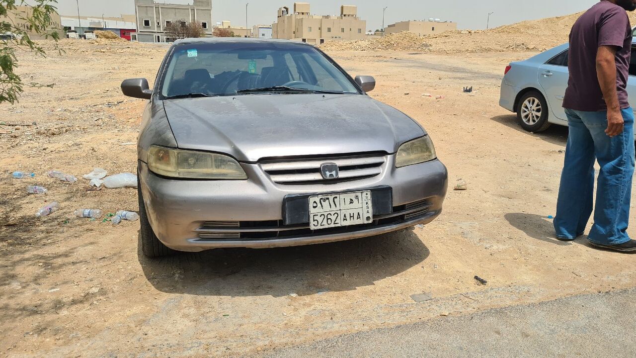 Riyadh, Vehicles, Cars & Trucks , SAR 10000,  Honda Accord,  2002,  Automatic,  600000 KM,