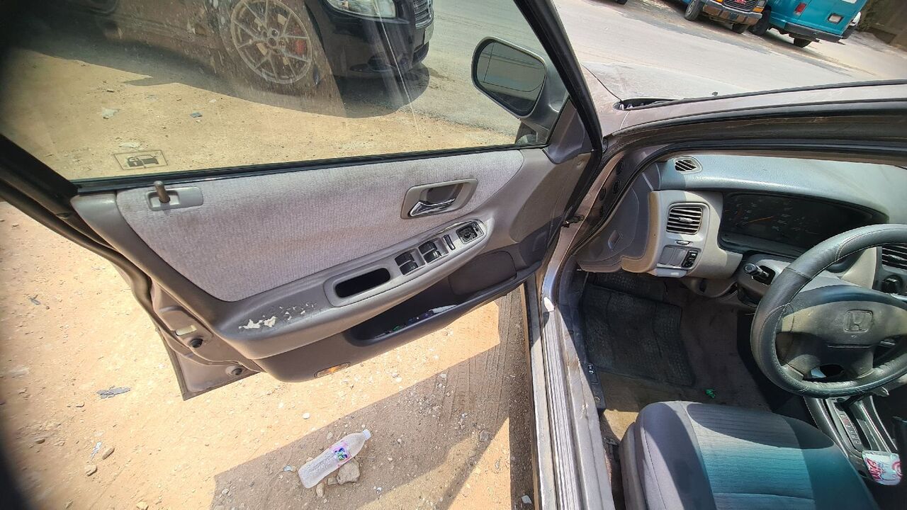 Riyadh, Vehicles, Cars & Trucks , SAR 10000,  Honda Accord,  2002,  Automatic,  600000 KM,