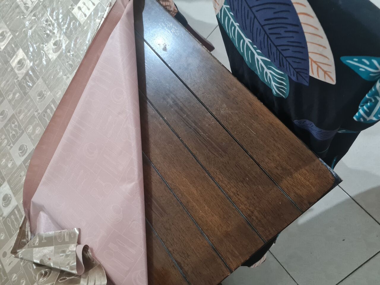 Jubail, Furniture, Sofa, Dining Table