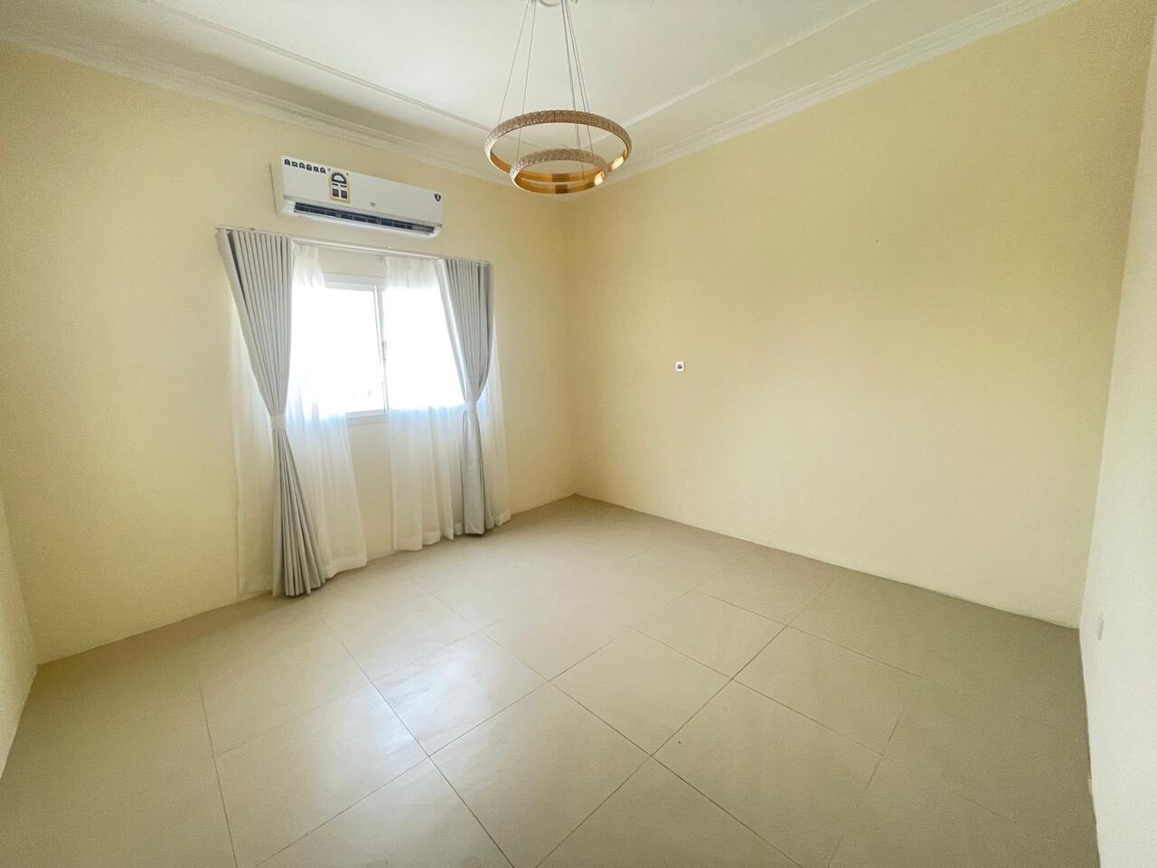 Mahooz, Apartments, Flats, Houses & Villas, BHD 280/month,  2 BR,  2 Bedroom Semi Furnished With Ewa
