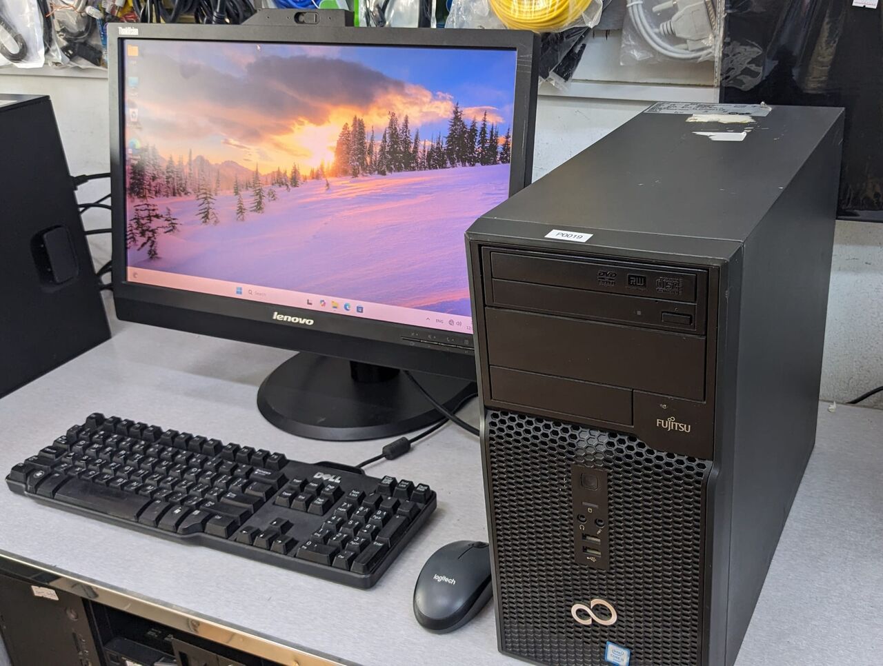 Manama, Computers, BHD 68,  Fujitsu Core I7 2.8GHz Computer RAM 8GB With 22" Full HD Monitor Built-in Camera, Speaker