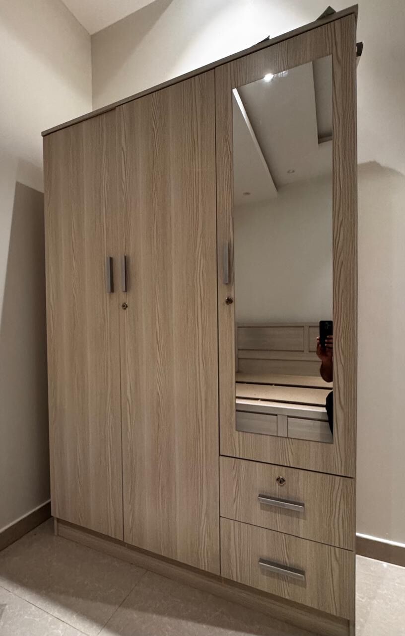 Riyadh, Furniture, SAR 8500,  2 Bedroom Set, Dining Table, Sofa Set, Refrigerator, Washing Machine, Cooking Range