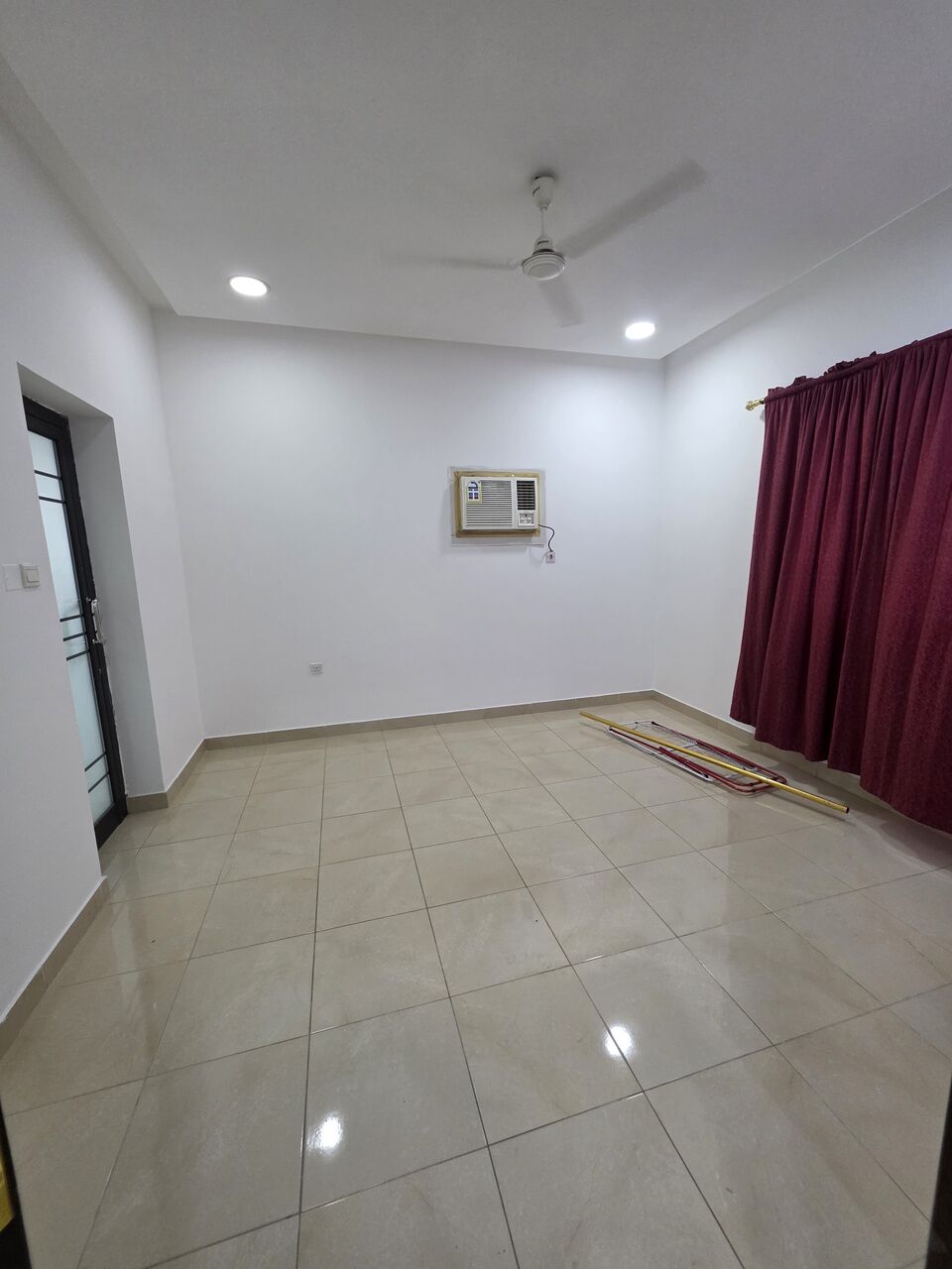 Manama, Apartments, Flats, Houses & Villas, BHD 200/month,  1 BR,  -Very Neet & Clean Semi Furnished 1 BHK Flat With Unlimited Ewa @200/BD In Gafool