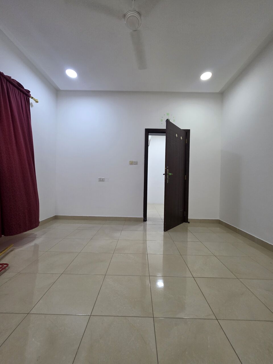 Manama, Apartments, Flats, Houses & Villas, BHD 200/month,  1 BR,  -Very Neet & Clean Semi Furnished 1 BHK Flat With Unlimited Ewa @200/BD In Gafool