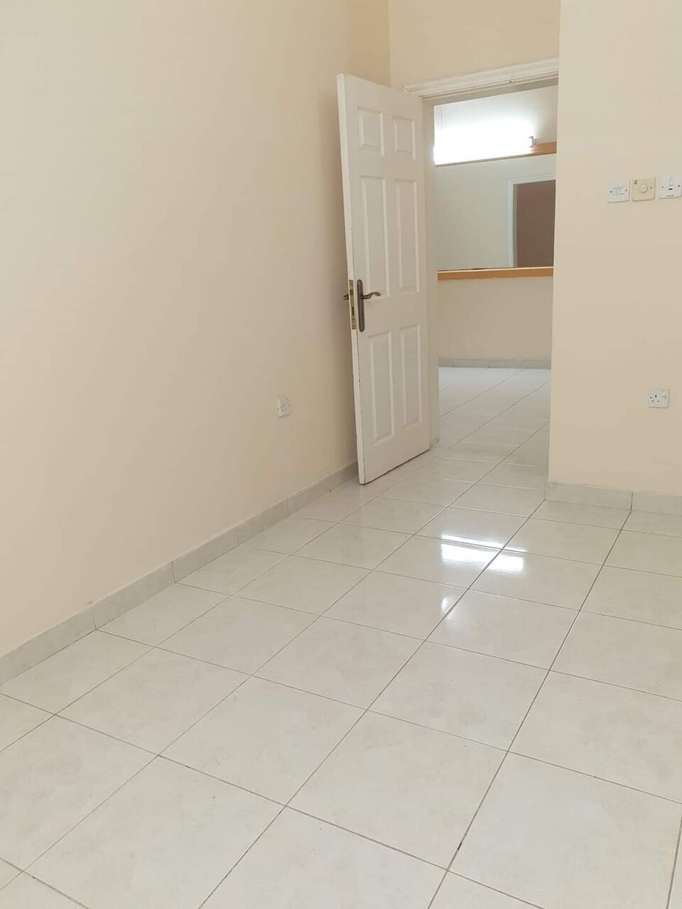 Gudaibiya, Rooms for Rent, BHD 120/month,  Master Bedroom W/ Washroom Available To Rent Free EWA 120