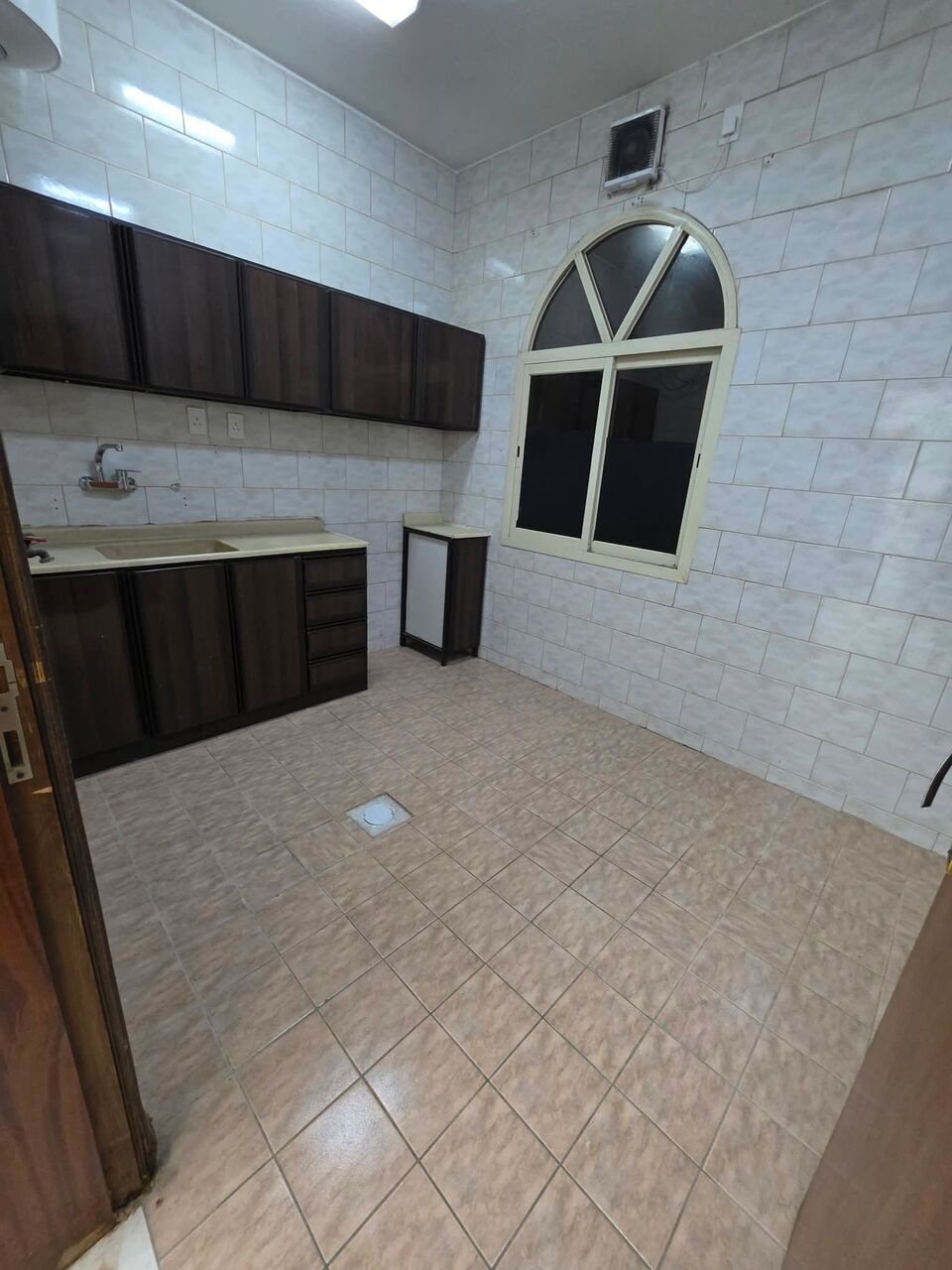 Khobar, Apartments, Flats, Houses & Villas, 2 BR,  SAR 20,000/YEAR | VERY CLEAN 2-BEDROOM FAMILY APARTMENT FOR RENT | EXTERNAL VIEW | 2 BATHR