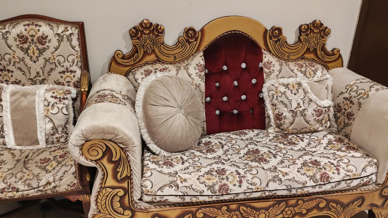 Dammam, Furniture, SAR 900,  Luxury 9 Seat Sofa