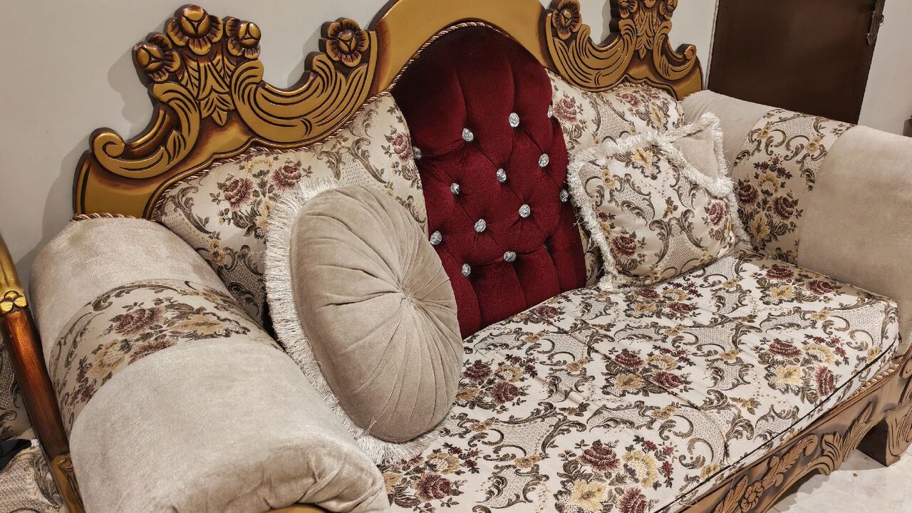 Dammam, Furniture, SAR 900,  Luxury 9 Seat Sofa