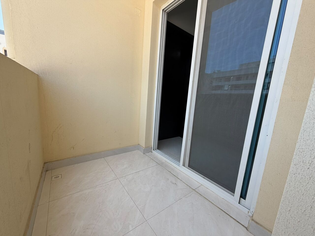 Adliya, Apartments, Flats, Houses & Villas, BHD 170/month,  1 BR,  1 Bedroom In Adliya Without Ewa