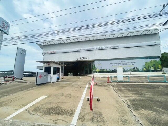 Bangkok, Real Estate For Sale, THB 60000000,  6 BR,  6192 Sq. Feet,  Kamphaeng Phet Showroom For Sale Khanu Woralaksaburi District (formerly A Honda Car