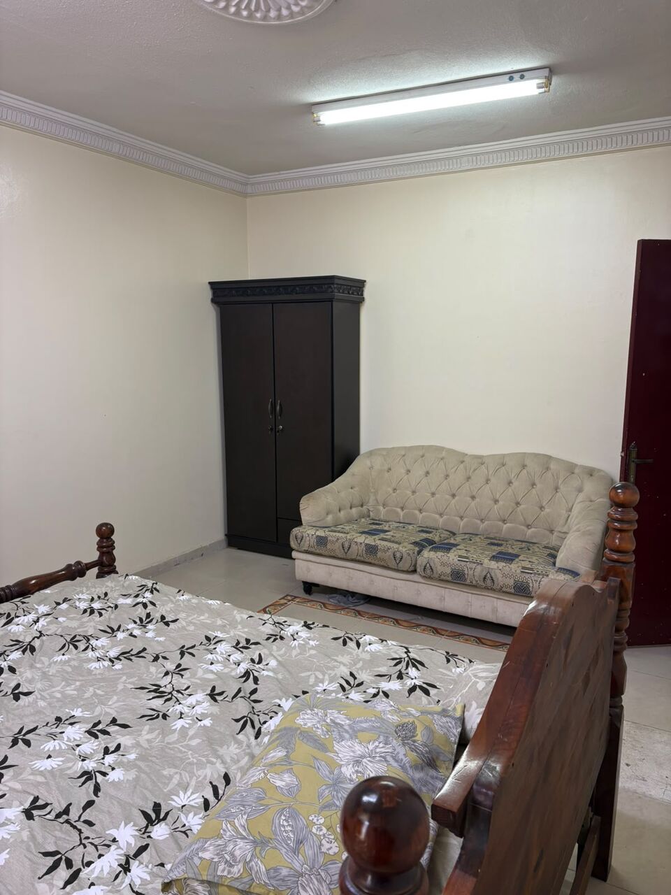 Jubail, Apartments, Flats, Houses & Villas, SAR 1300/month,  Furnished,  Studio,  AFULLY FURNISHED ROOM WITH A ATTACHED BATHROOM