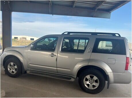 Al Jubail Al Balad, Vehicles, Cars & Trucks , SAR 15000,  Nissan Pathfinder,  2010,  Automatic,  331166 KM,   For Sale Model