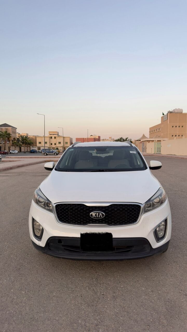 Riyadh, Vehicles, Cars & Trucks , SAR 27,  Kia Sorento,  2016,  190 KM,