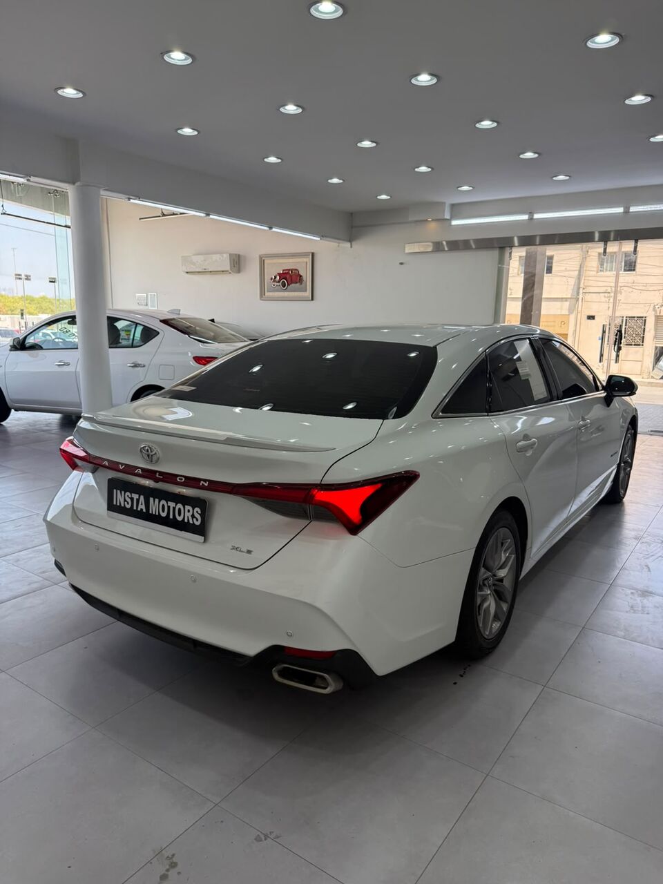 Tubli, Vehicles, Cars & Trucks , BHD 8900,  Toyota Avalon,  2019,  Automatic,  134000 KM,