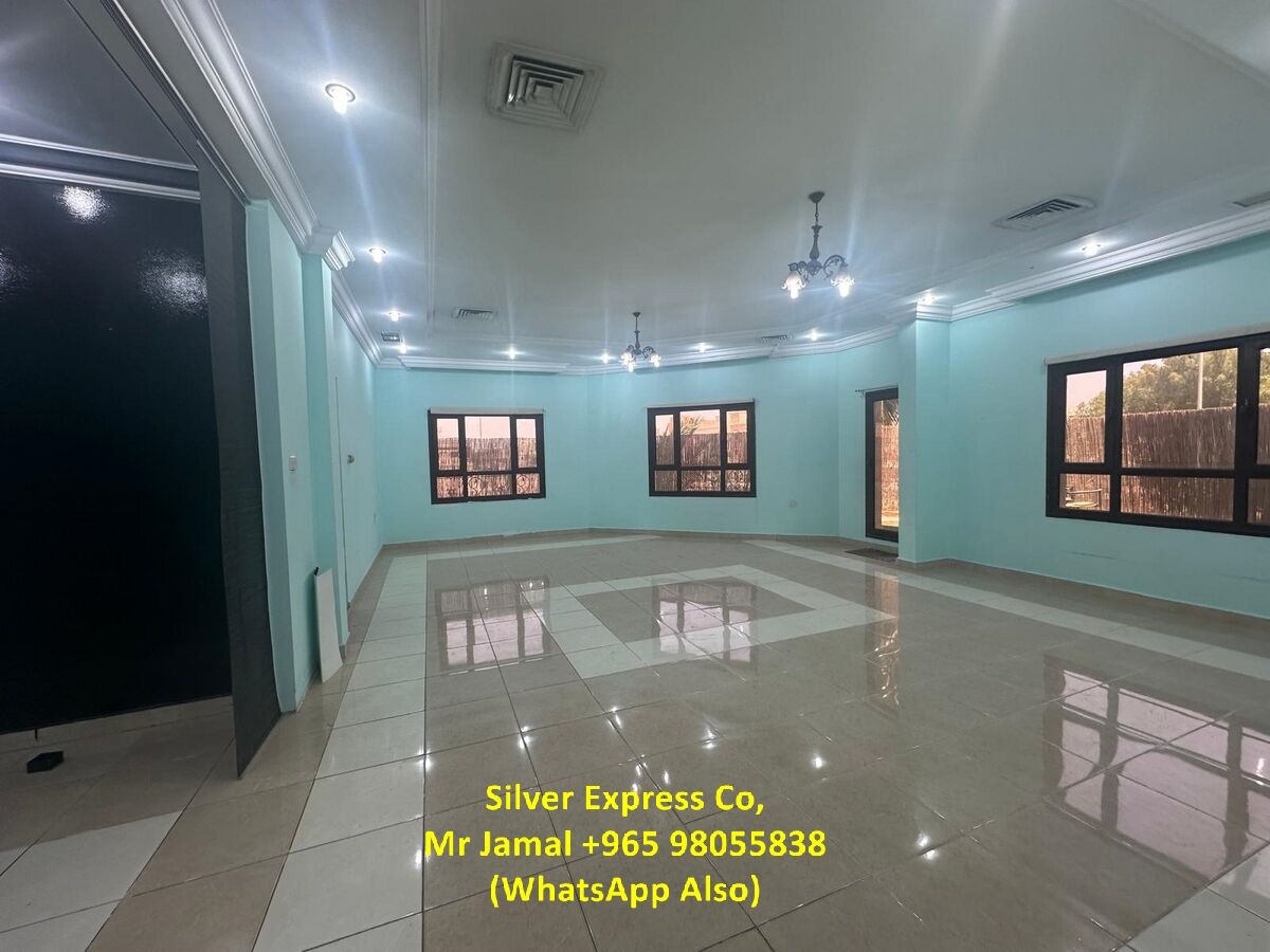 Mangaf, Apartments, Flats, Houses & Villas, KWD 650/month,  4 BR,  200 Sq. Meter,  4 Bedroom Floor With Balcony For Rent In Mangaf.