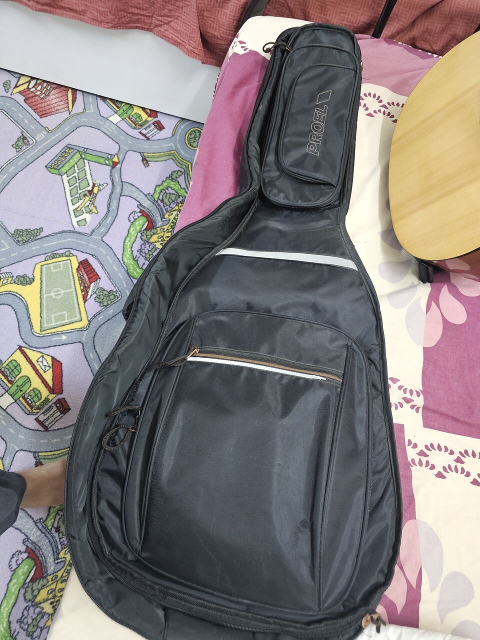 Al Murabba, Musical Instruments, SAR 430,  Yamaha F310 Acoustic Guitar