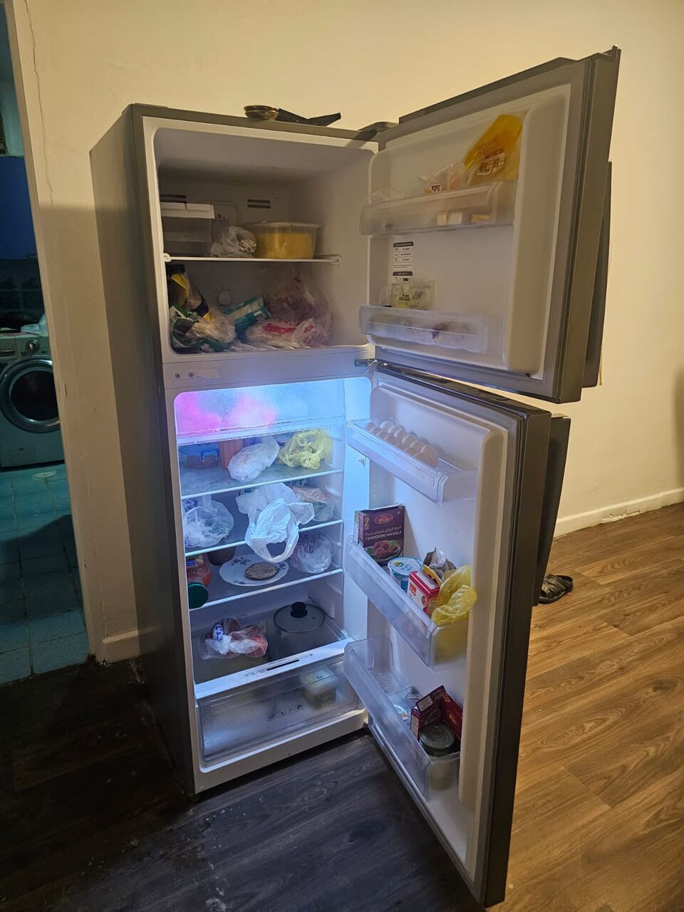 Yanbu, Electronics, SAR 1000,  Freezer