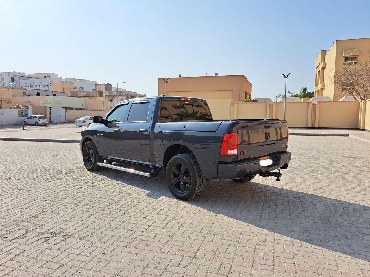 Manama, Vehicles, Cars & Trucks , BHD 6800,  Dodge Ram SLT,  2017,  Automatic,  252750 KM,    (Black)
