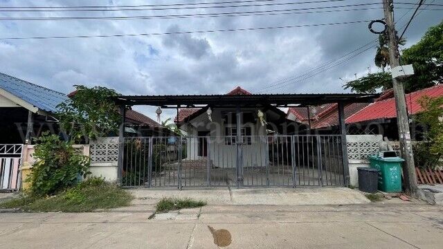 Bangkok, Real Estate For Sale, THB 1890000,  2 BR,  54 Sq. Feet,  Urgent Sale, Detached House, Song Fang Khlong Village, Lat Lum Kaeo, Pathum Thani, Cheap