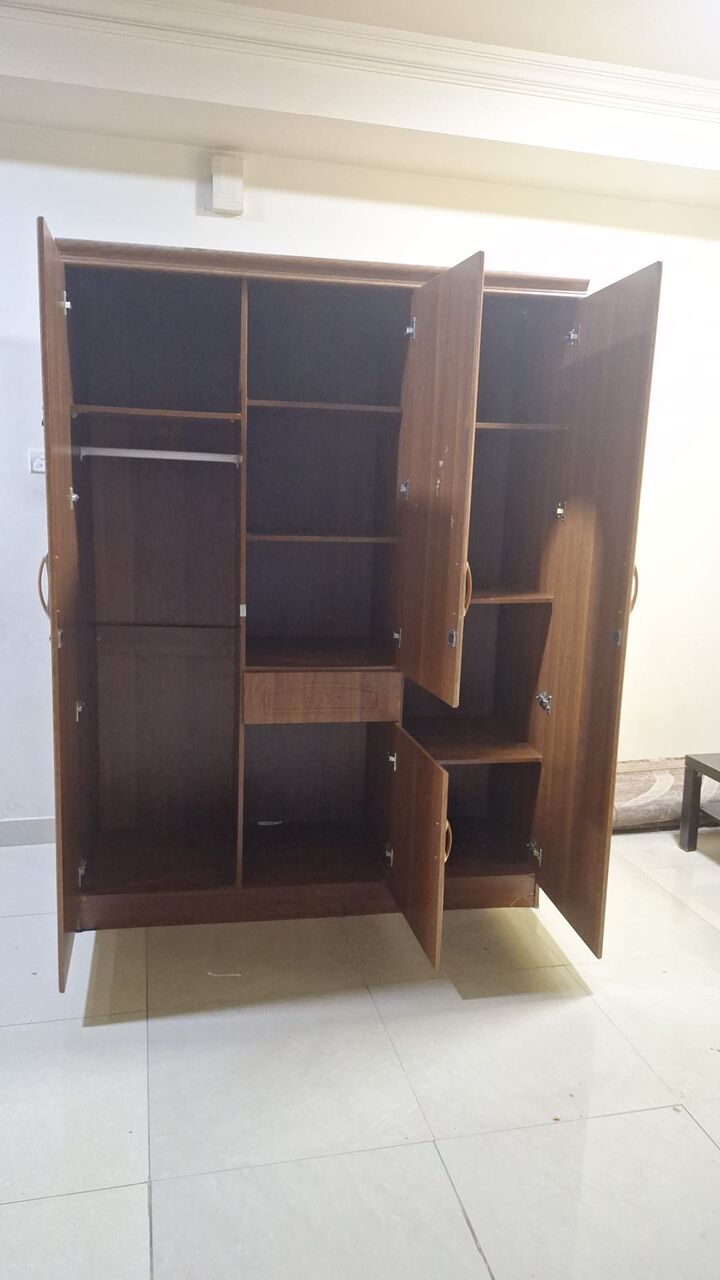 Manama, Furniture, BHD 23,  3 Door Spacious Cupboard Wardrobe For Only BD 23.00
