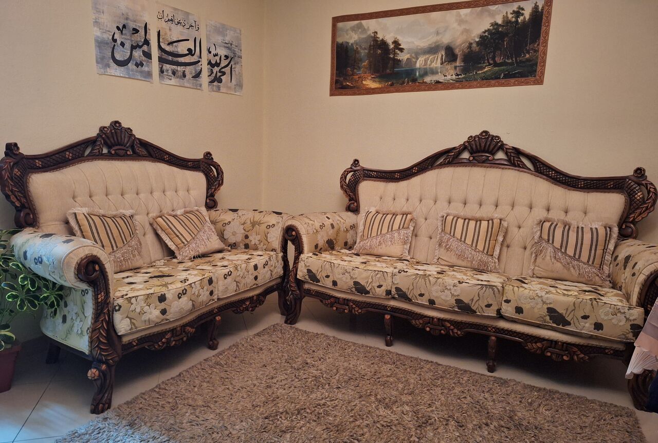 Jubail, Furniture, SAR 900,  7 Seater Sofa Set In Excellent Condition