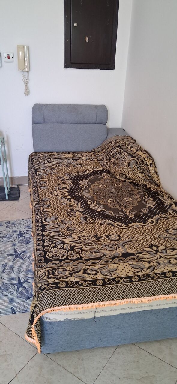 East Riffa, Furniture, BHD 6,  Sofa With Good Condition