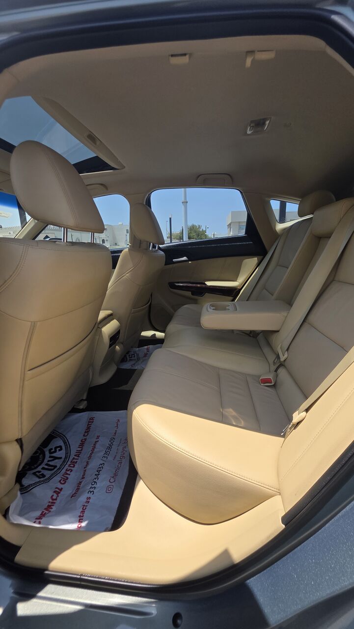 Isa Town, Vehicles, Cars & Trucks , BHD 3200,  Honda Accord Crosstour,  2012,  Automatic,  140000 KM,    Mint And Clean