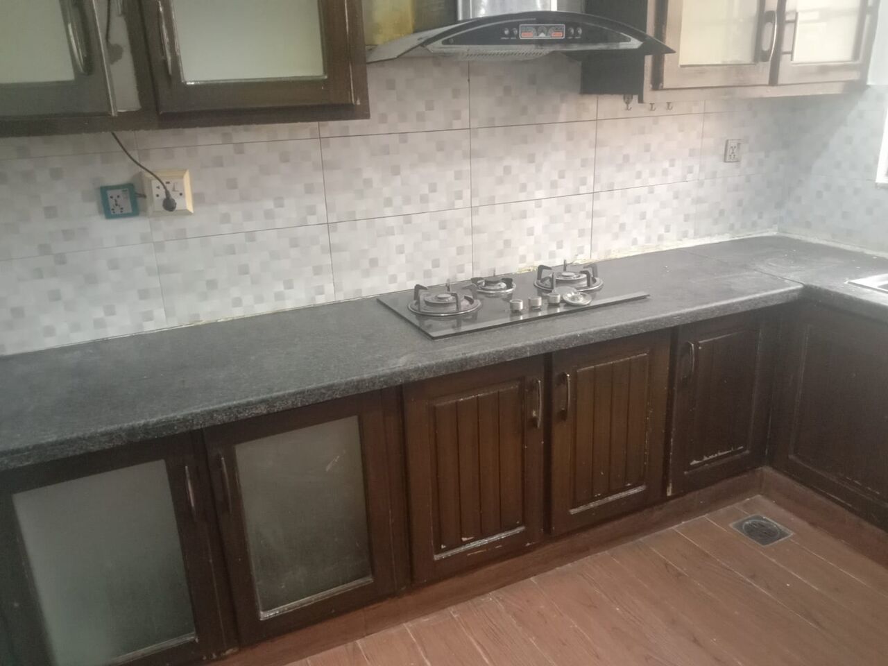 Rawalpindi, Apartments, Flats, Houses & Villas, PKR 100000/month,  5 BR,  1656 Sq. Feet,  For Rent: House 8 Marla Usman Block Phase 8 Bahria Town Rawalpindi, Pakistan