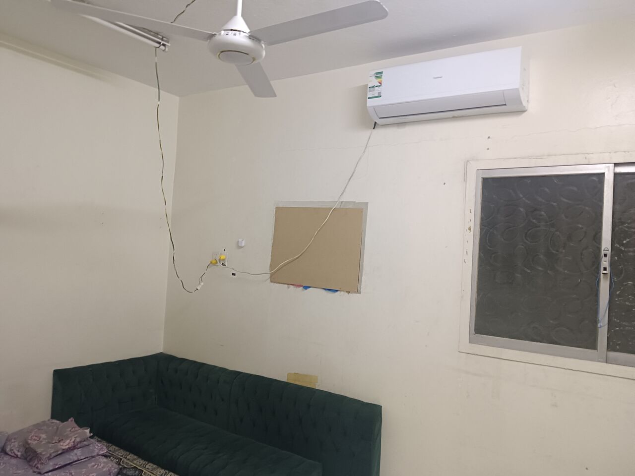 Thuqbah, Rooms for Rent, SAR 625/month,  Furnished,  Room For Exactive Bachelor Room Is Sapret Every Thing Is Available Single Bed Split New Ac