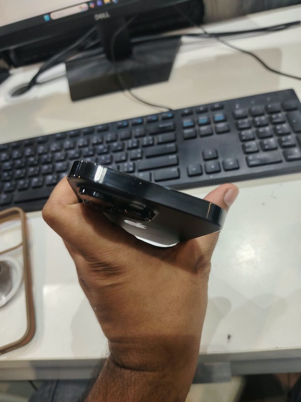 Riyadh, Mobile Phones, SAR 2100,  Iphone 14 Pro 256gb BH 82 E-Sim Black