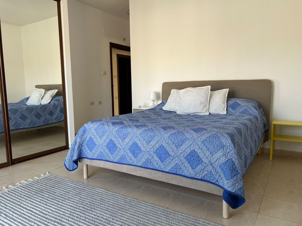 Jabal Al-Weibdeh, Apartments, Flats, Houses & Villas, JOD 16000/year,  Furnished,  3 BR,  Fully Furnished 3B Apart With Baconly In Jabal Webdeh 00962777688956
