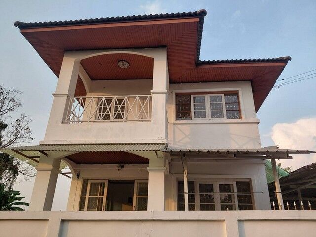 Bangkok, Real Estate For Sale, THB 18000,  6 BR,  90 Sq. Feet,  Look Ahead And Aim To Buy Storage Like You Would Buy Gold. Convenient Transportation,